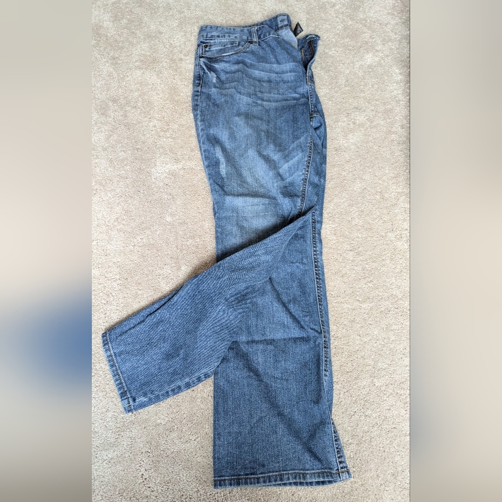 Mossimo Women's Jeans Curvy Bootcut Size 18S